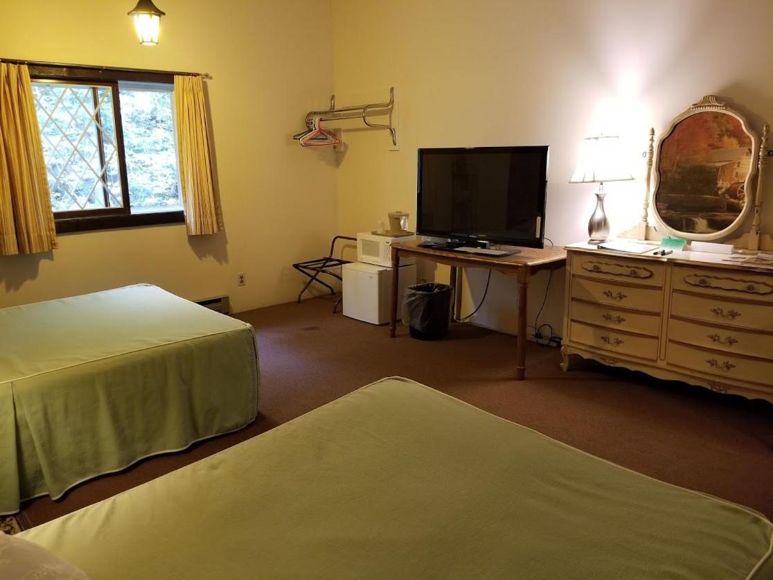 Kancamagus Swift River Inn Albany 部屋 写真