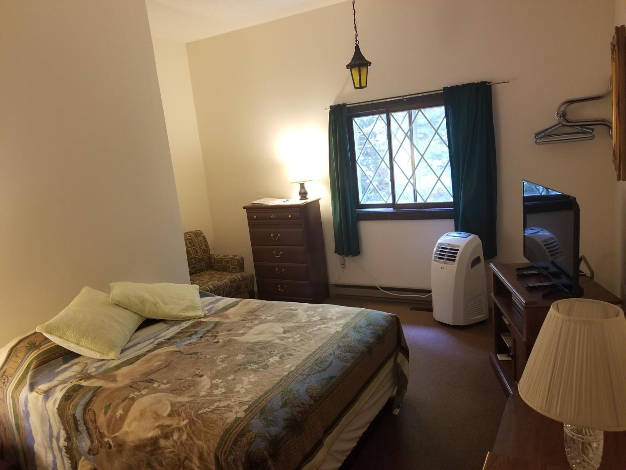 Kancamagus Swift River Inn Albany 部屋 写真